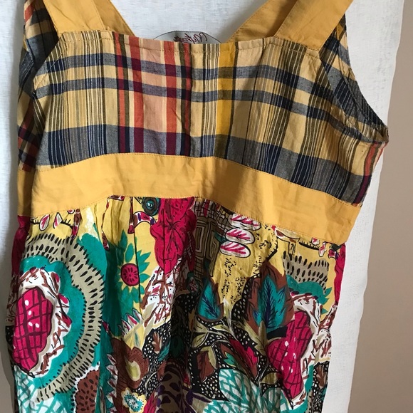 Coloured, without sleeves top. - Picture 2 of 4